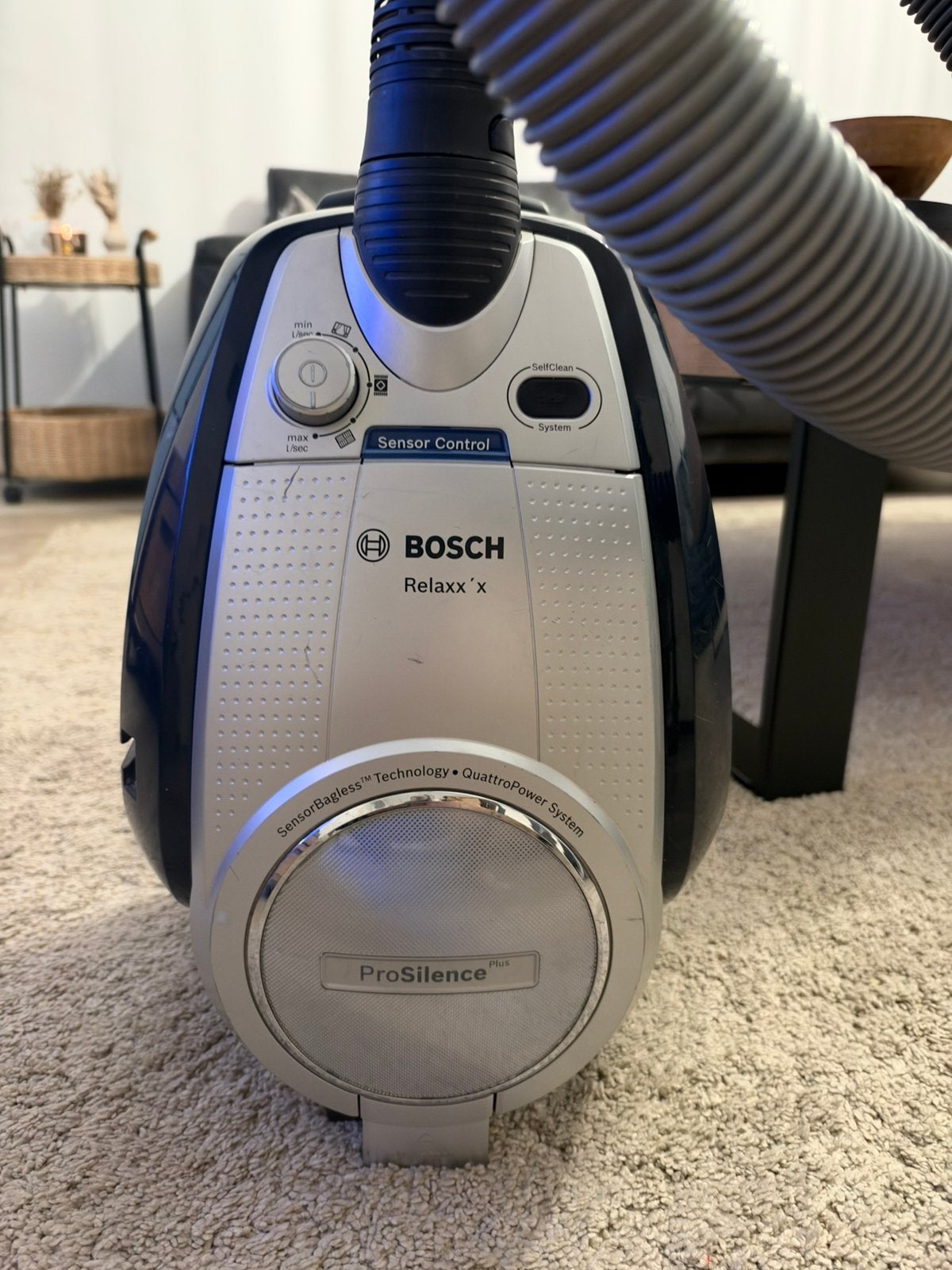Bosch Relaxx’x ProSilence Plus Stofzuiger – 700 Watt, Ophalen, Zo goed als nieuw