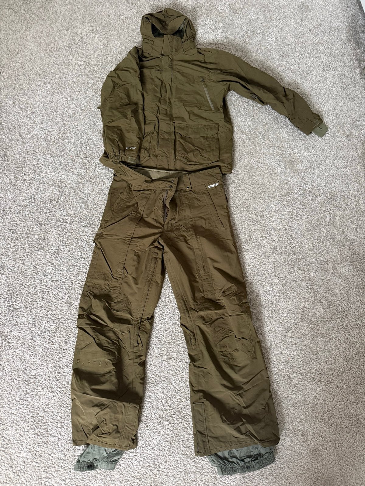 Burton Gore-Tex Snowboard Pak - Maat L (valt als XL), Kleding | Dames, Ophalen of Verzenden, Zo goed als nieuw, Maat 42/44 (L)