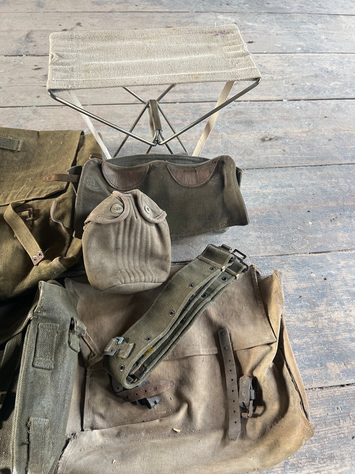 Militair uitrusting set - Vintage Leger Spullen, Verzamelen, Ophalen of Verzenden, Landmacht, Overige gebieden, Overige typen
