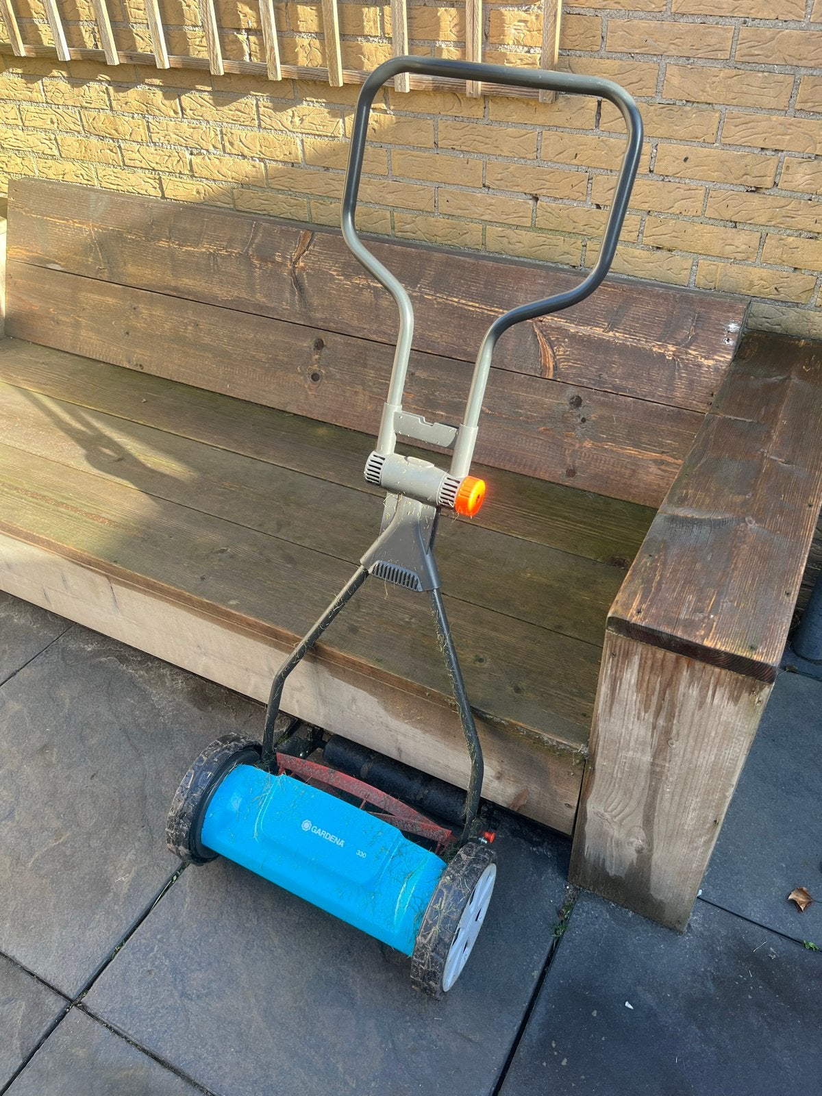 Gardena 330 Handgrasmaaier, Gardena, Handgrasmaaier, Ophalen of Verzenden, Zo goed als nieuw