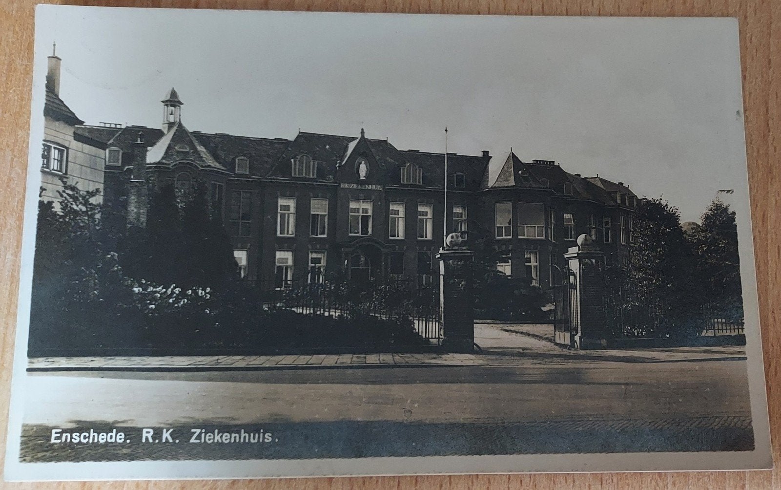 R.K. Ziekenhuis Enschede, Ophalen of Verzenden, 1940 tot 1960, Gelopen, Overijssel