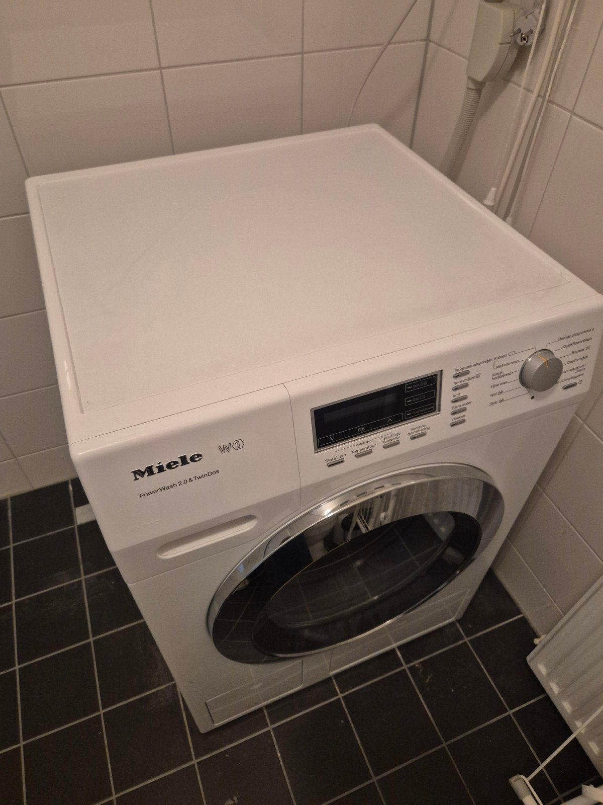 Miele W1 Powerwash 2.0 & TwinDos Wasmachine, 8 tot 10 kg, Ophalen, 1600 toeren of meer, 85 tot 90 cm