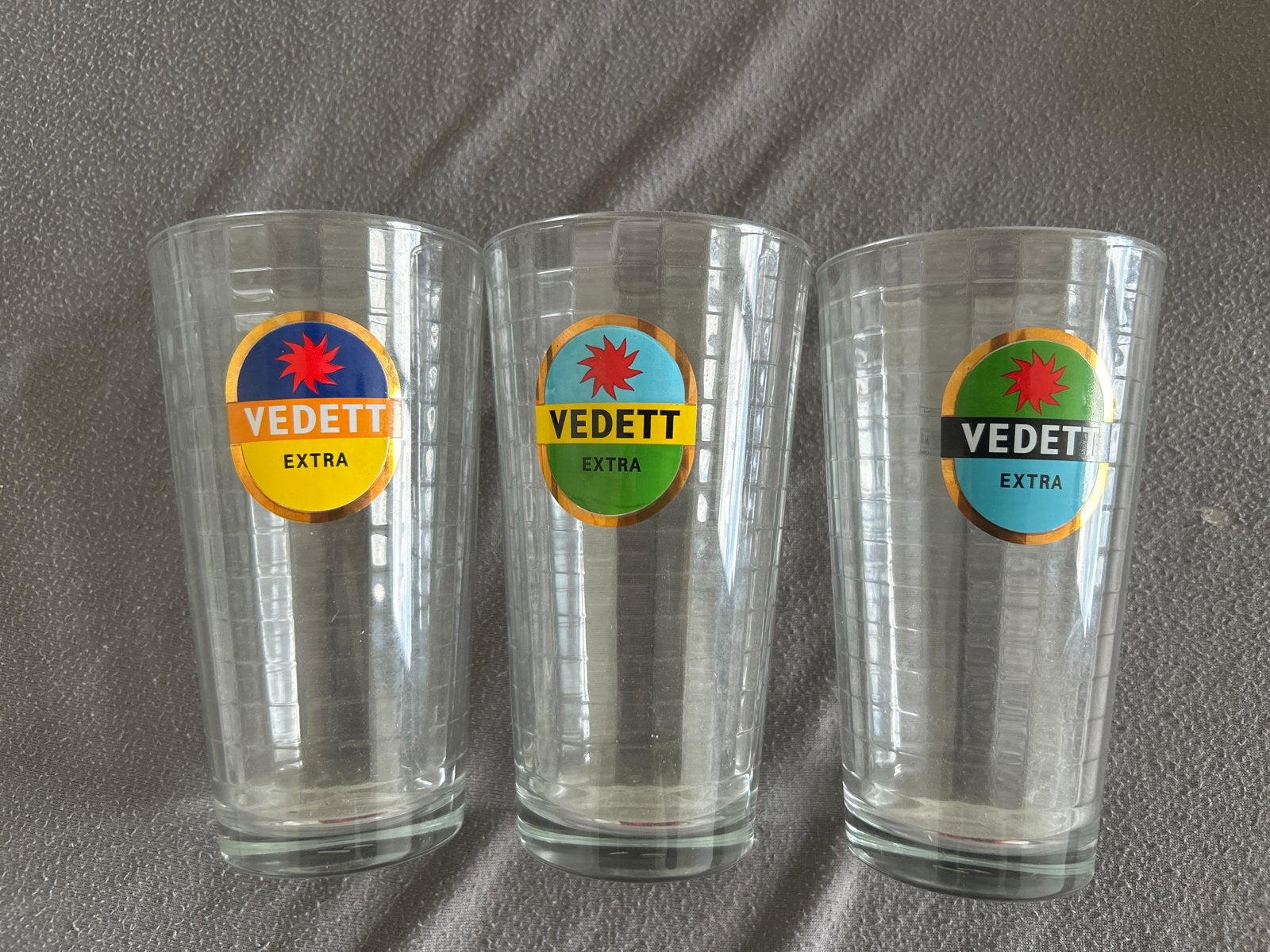 Set van 3 Vedett Extra bierglazen - 33cl, Ophalen, Zo goed als nieuw, Bierglas