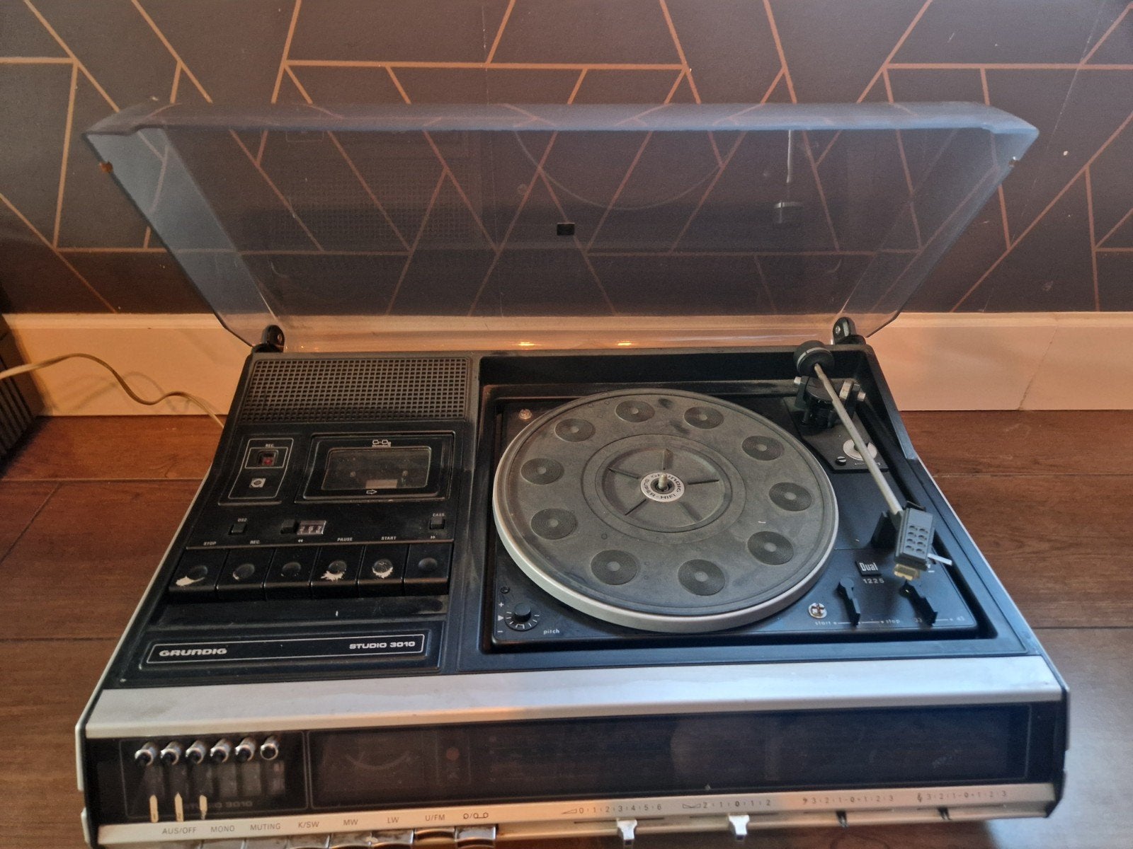 Grundig Studio 3010 - Werking Onbekend, Onderhoud Nodig, Overige merken, Grundig, Onbekend, Ophalen of Verzenden