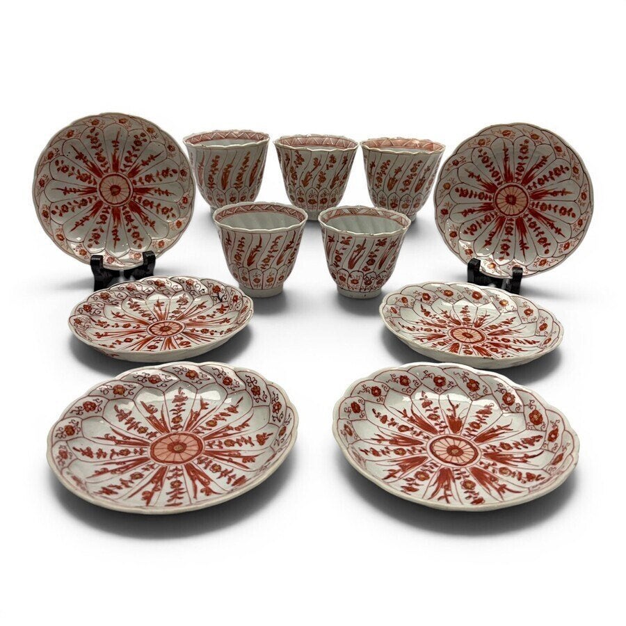 5 kopjes + 6 schotels met melk en bloed decor Kangxi periode, Ophalen of Verzenden