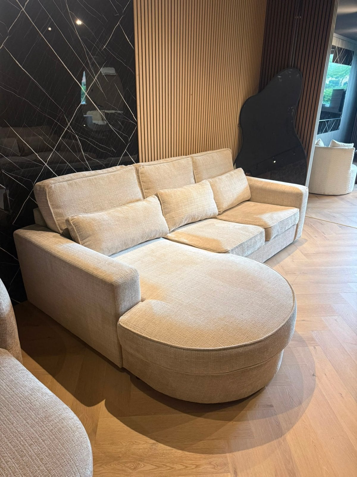 Bank met lounge 260x165 showmodel zo goed als nieuw, Ophalen, 250 tot 300 cm, Gebruikt, Hoekbank