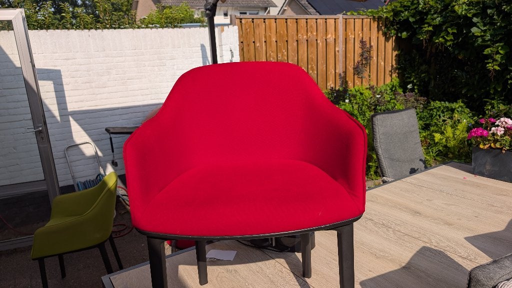 Vitra Softshell stoel Poppyred, Huis en Inrichting, Ophalen, Design icoon, Zo goed als nieuw, Eén
