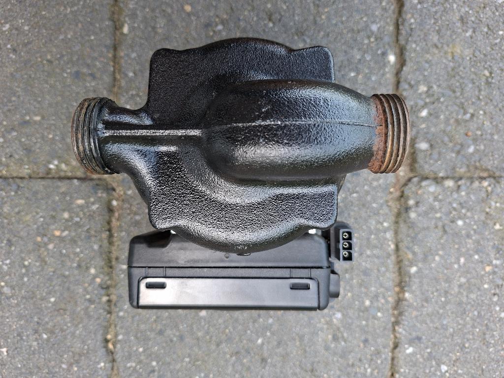 Grundfos UPM2 15-70 130 CV pomp, Minder dan 30 cm, Hoog rendement (Hr), Overige typen, Minder dan 60 cm