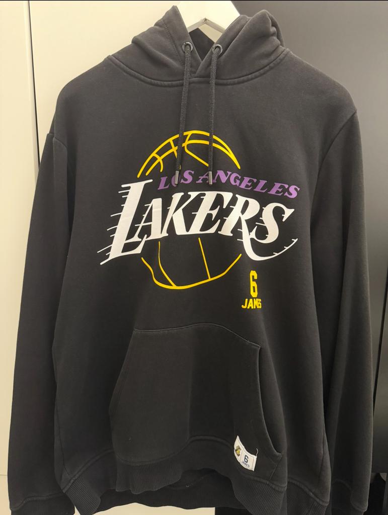NBA Lakers Hoodie, Ophalen of Verzenden, Zo goed als nieuw, Maat 56/58 (XL), Zwart