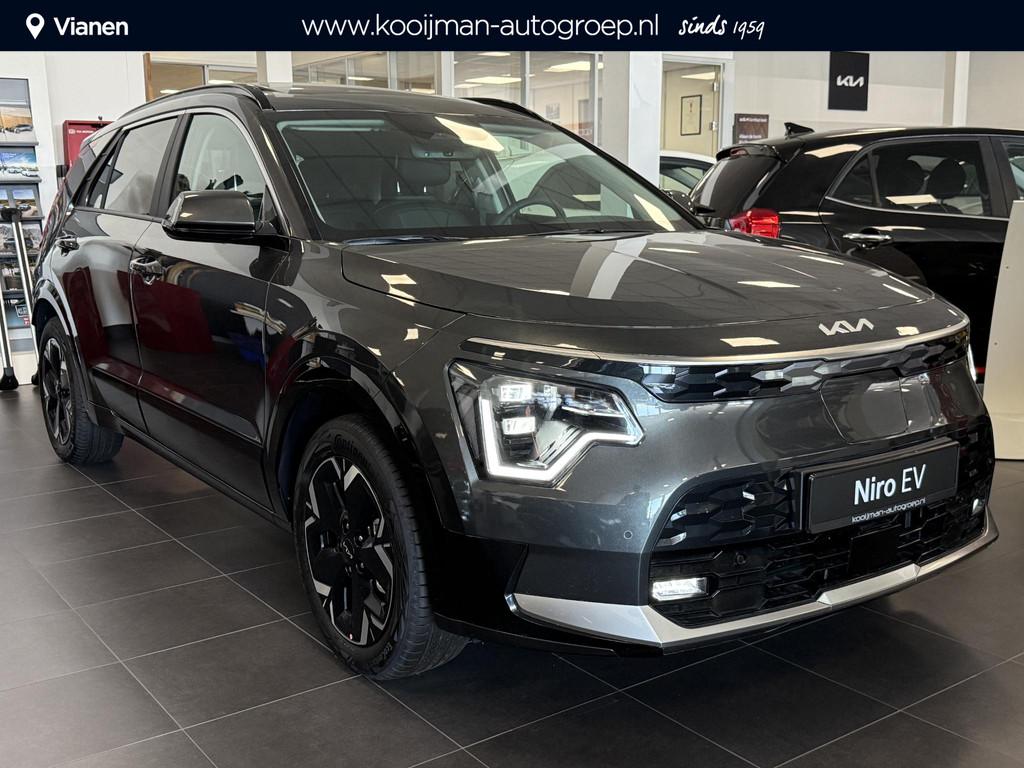 Kia Niro EV DynamicPlusLine 64.8 kWh NIEUWE AUTO MET LAGE BI, Gebruikt, 750 kg, 1657 kg, Origineel Nederlands