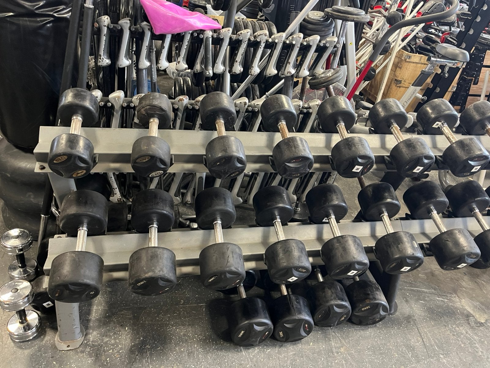 Lifemaxx rubberen dumbbells 12-38 kg gewichten, Ophalen, Dumbbell, Gebruikt, Dumbbells