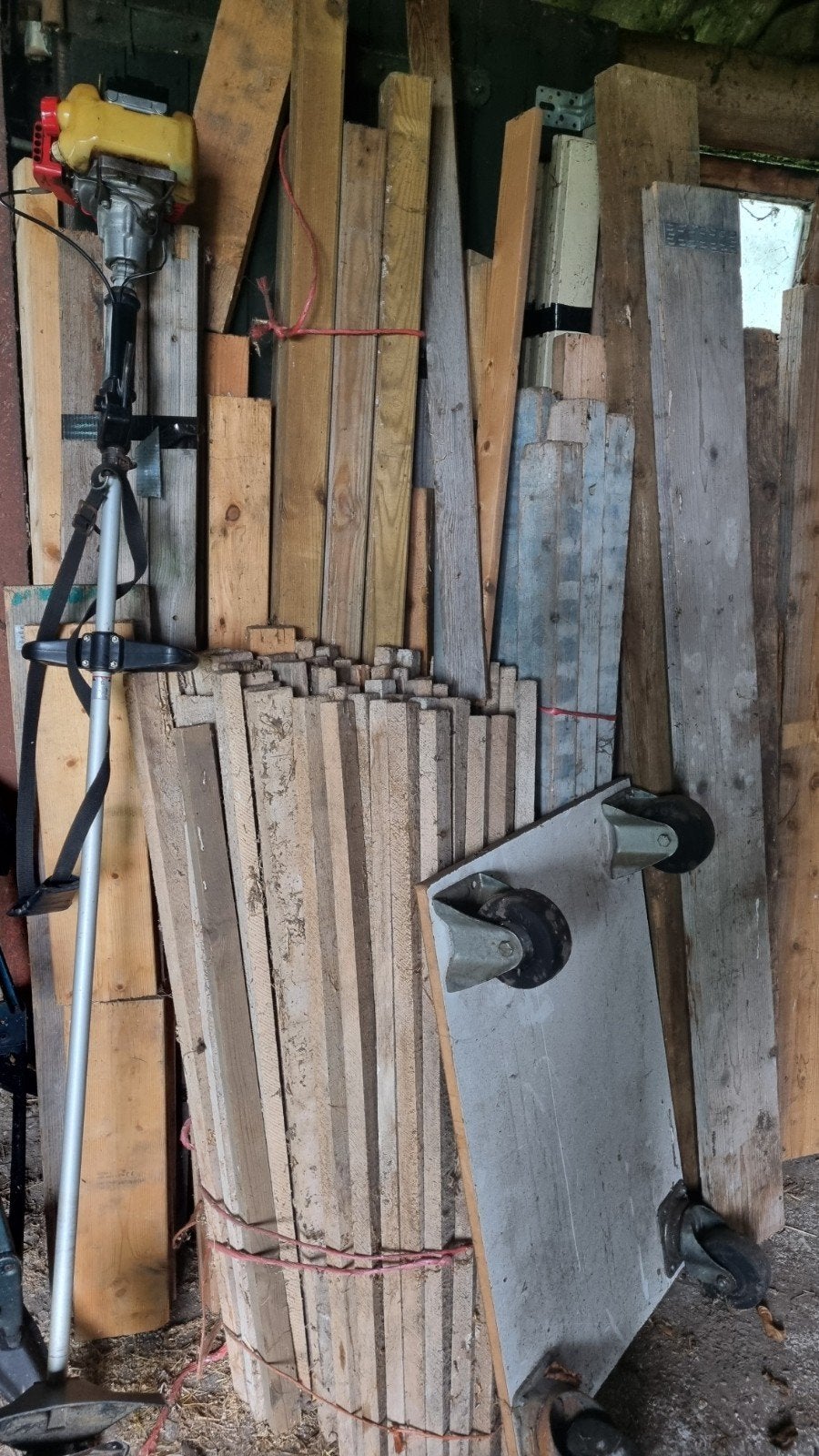 Diverse partij gebruikte houten planken en balken, Ophalen, Gebruikt, Minder dan 25 mm, Plank