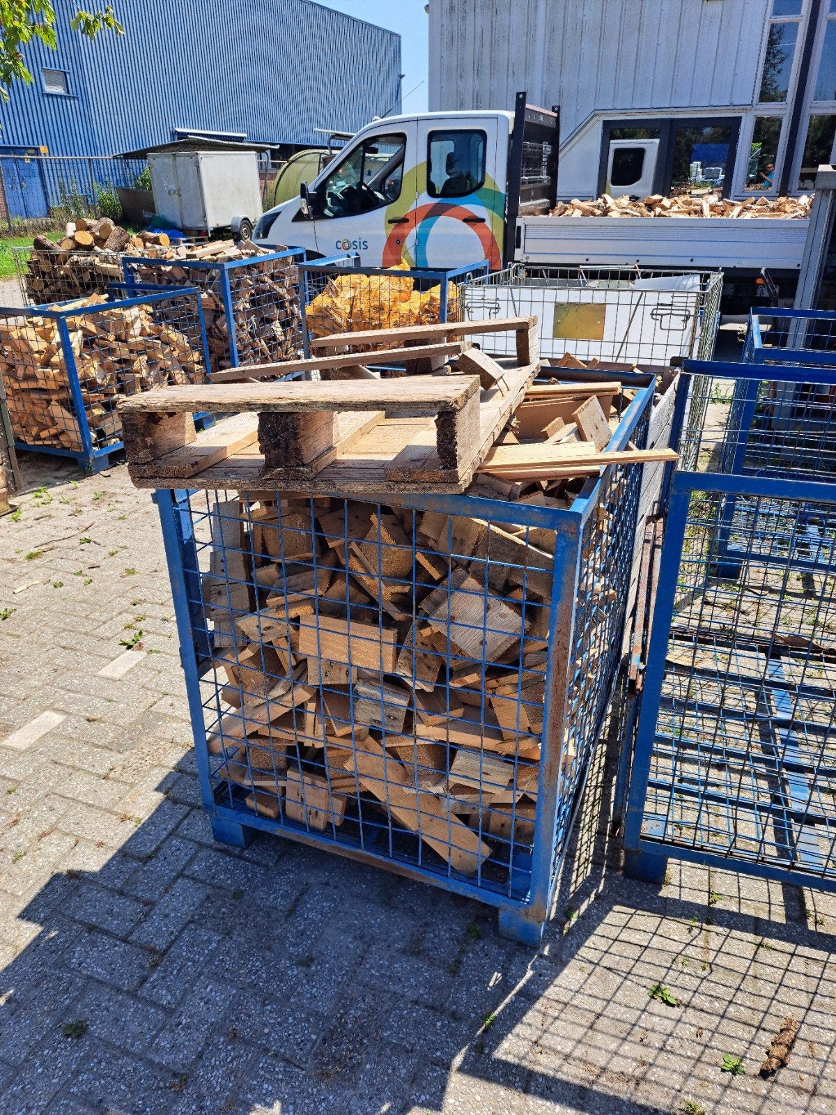 Ongeveer 5m3 afvalhout, Tuin en Terras, 6 m³ of meer, Ophalen, Overige houtsoorten, Blokken
