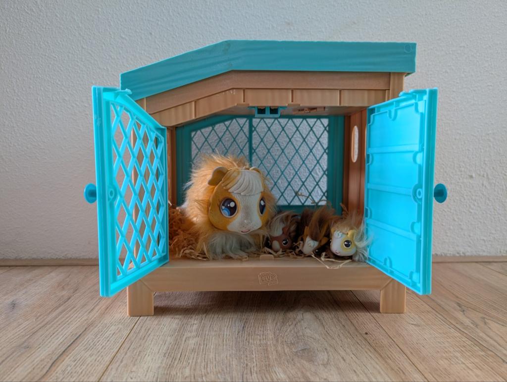 Little Live Pets Mama Surprise cavia met baby's, Kinderen en Baby's, Speelgoed | Overig, Zo goed als nieuw, Meisje, Ophalen