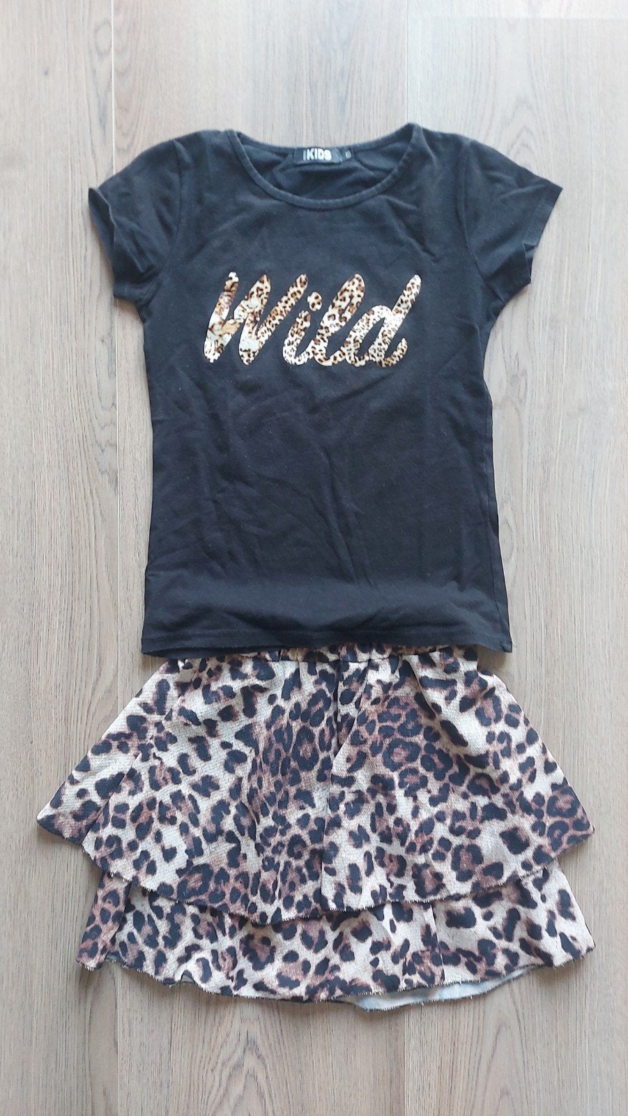 Leuke set: T-shirt 'Wild' en luipaardprint rokje maat 146-15, Gebruikt, Meisje, Kids, Ophalen of Verzenden