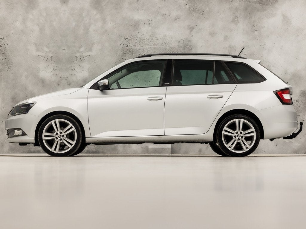 Skoda Fabia Combi 1.2 TSI JOY Sport (SCHERM, CLIMATE, STOELV, Auto's, Skoda, Voorwielaandrijving, 12 maanden, 4 cilinders, Alcantara