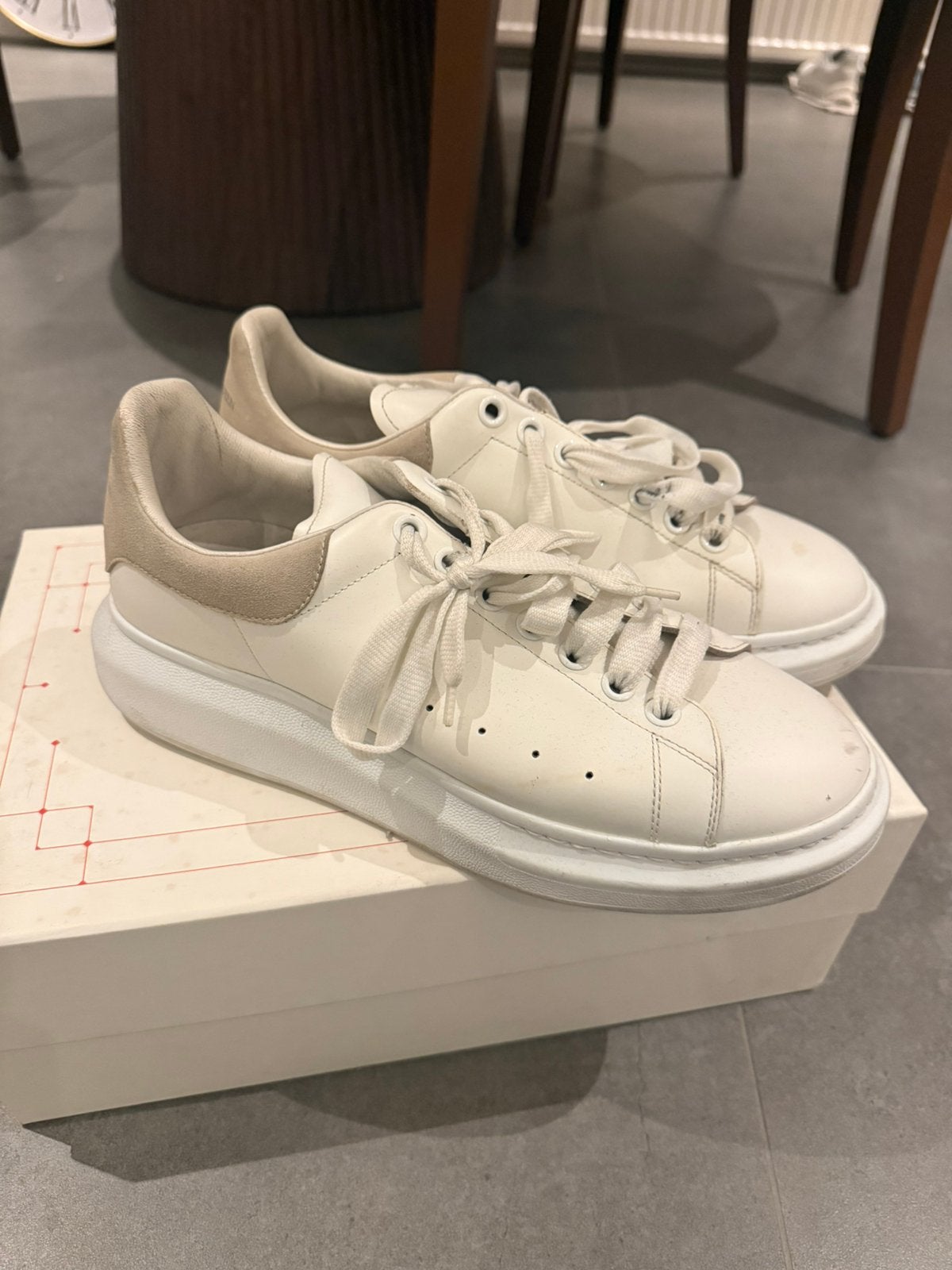 Alexander McQueen heren, Ophalen of Verzenden, Zo goed als nieuw, Zwart