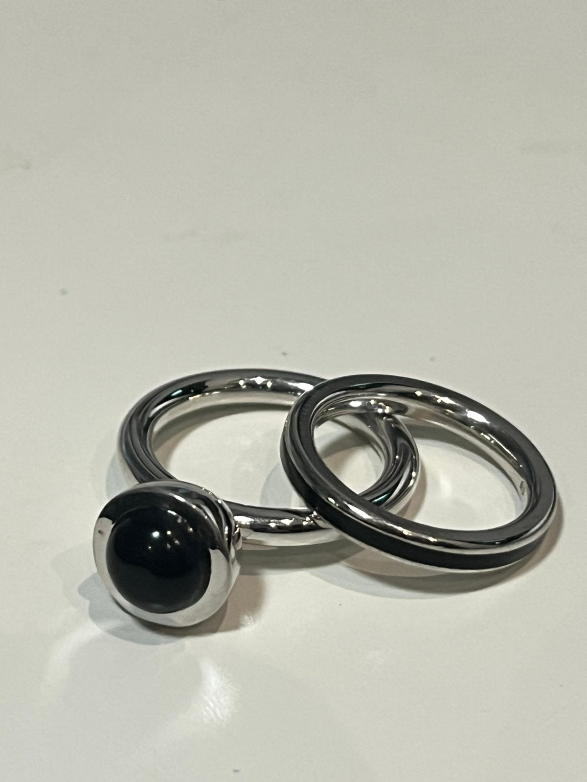 Bron - ring witgoud & onyx - sushi - ( excl aanschuifting), Sieraden, Tassen en Uiterlijk, Ringen, Ophalen of Verzenden, Dame