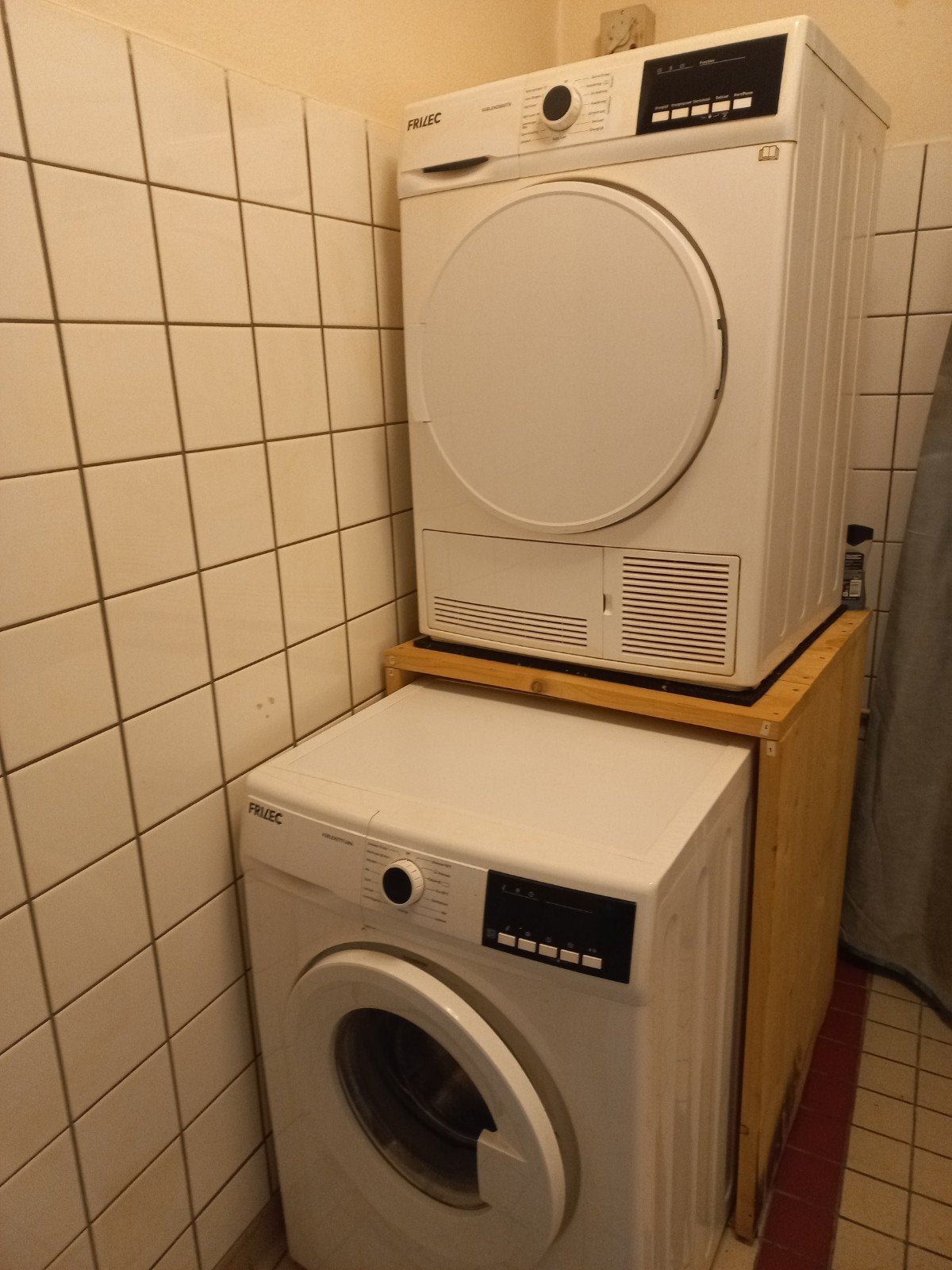 Frizec wasmachine en droger set - Zo goed als nieuw, Witgoed en Apparatuur, Ophalen, 6 tot 8 kg, Zo goed als nieuw, Voorlader