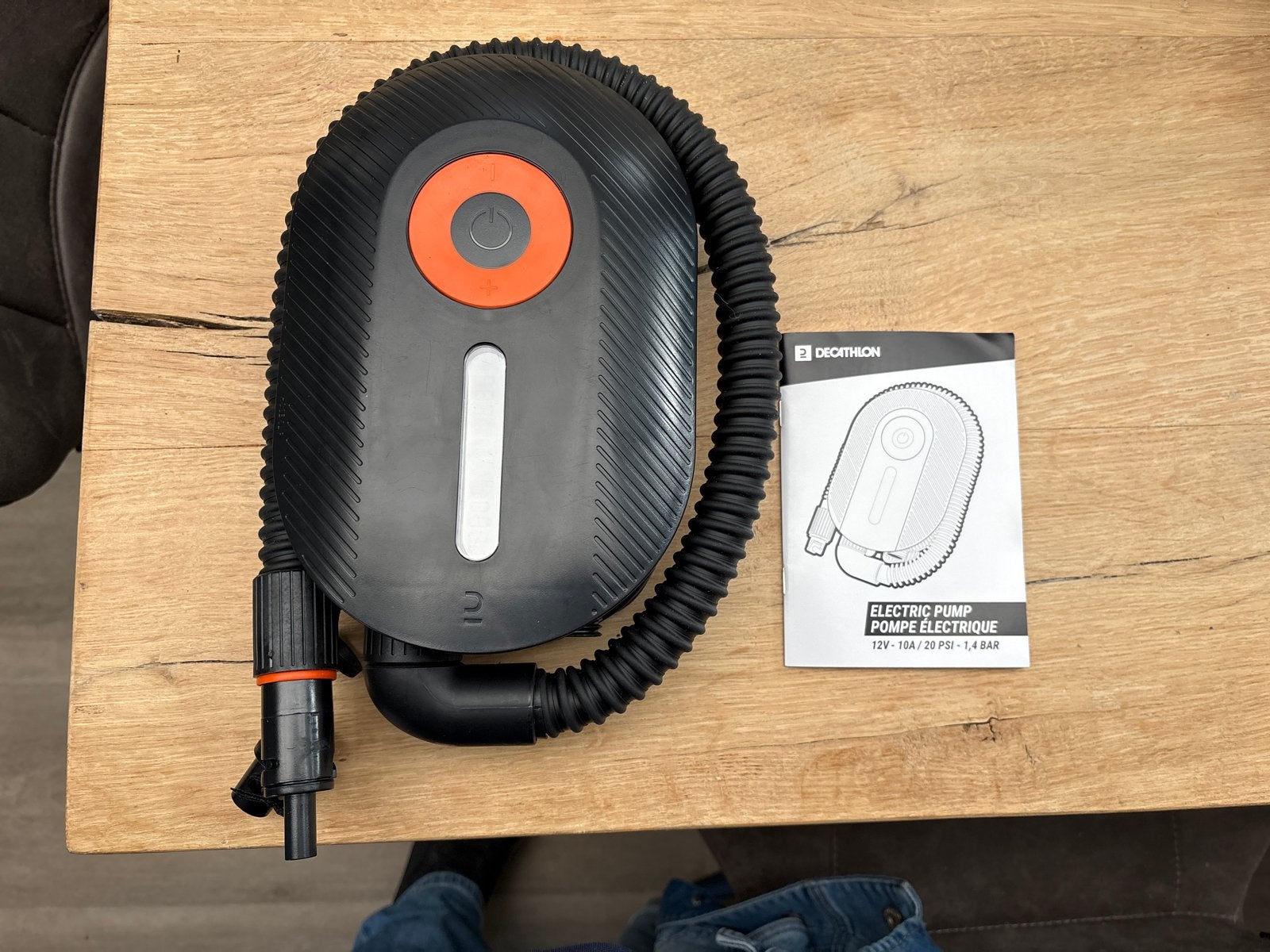 Decathlon Elektrische Pomp 12V - 20 PSI, Ophalen of Verzenden, Nieuw