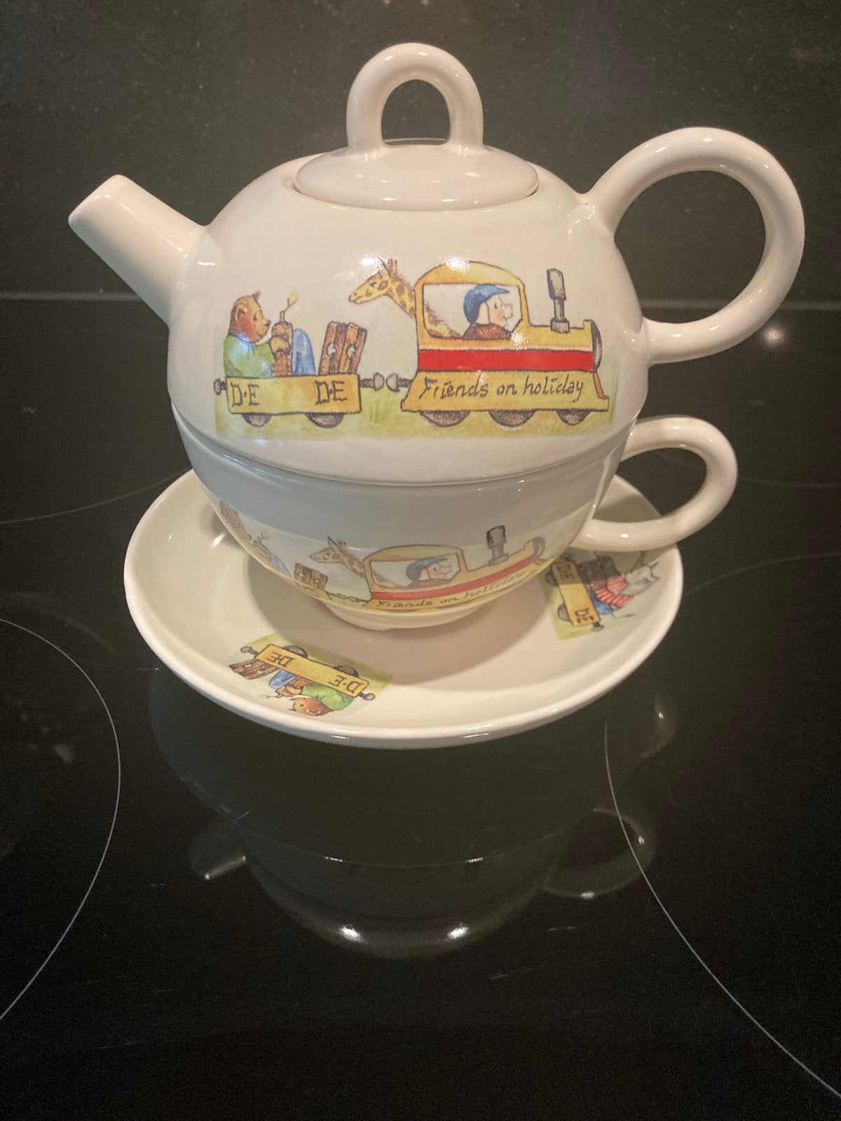 Tea for One Theeset 'Friends on Holiday' - Jet ter Steege, Gebruikt, Keramiek, Vintage, Ophalen of Verzenden