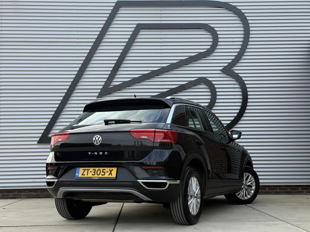 Volkswagen T-Roc 1.5 TSI Style 1e Eigenaar|Navi|Carplay|Auto, Stof, 4 cilinders, 150 pk, Zwart