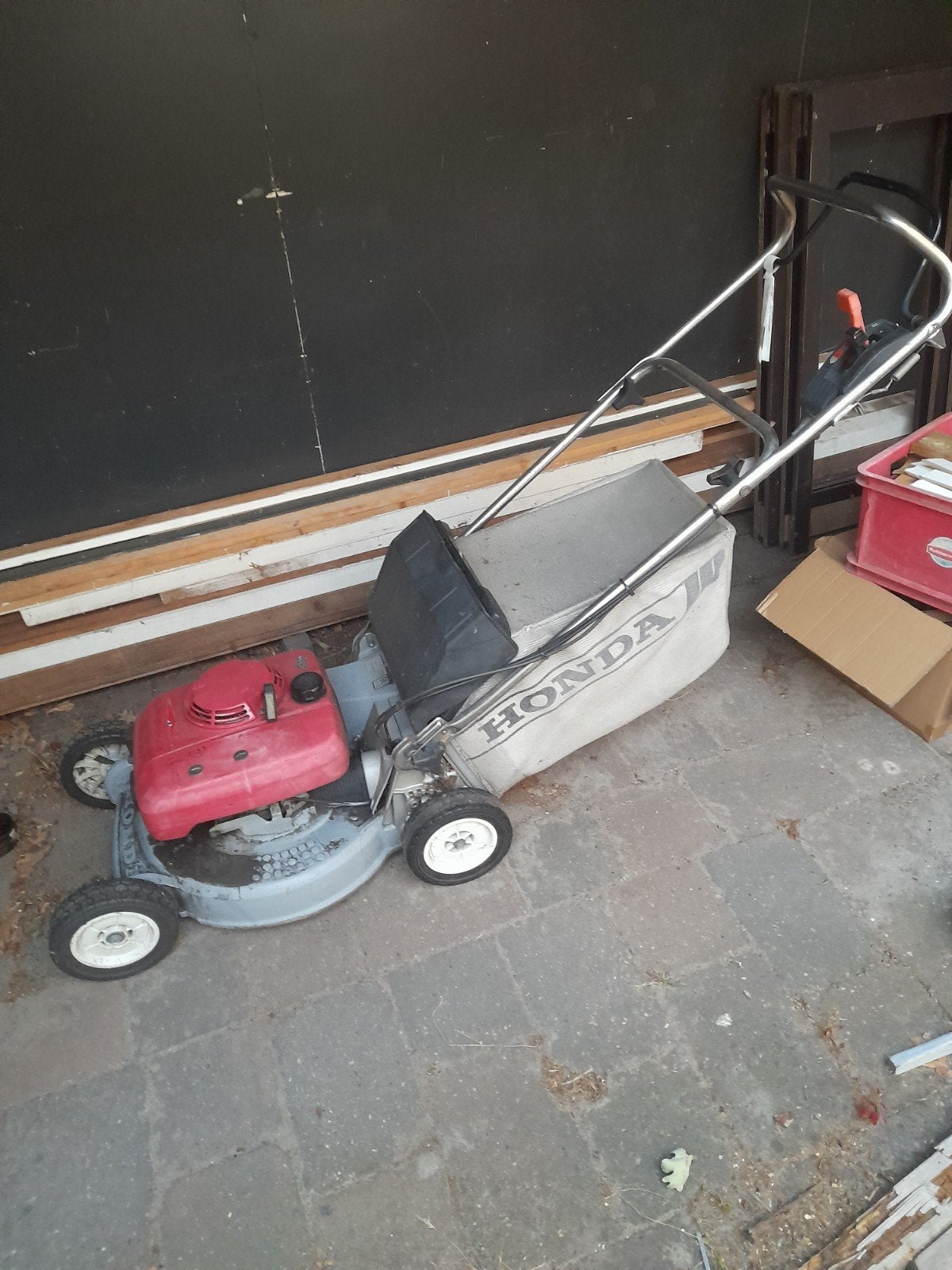 Honda grasmaaier met breed maaidek - defect, Honda, Gebruikt, Ophalen of Verzenden, Opvangbak