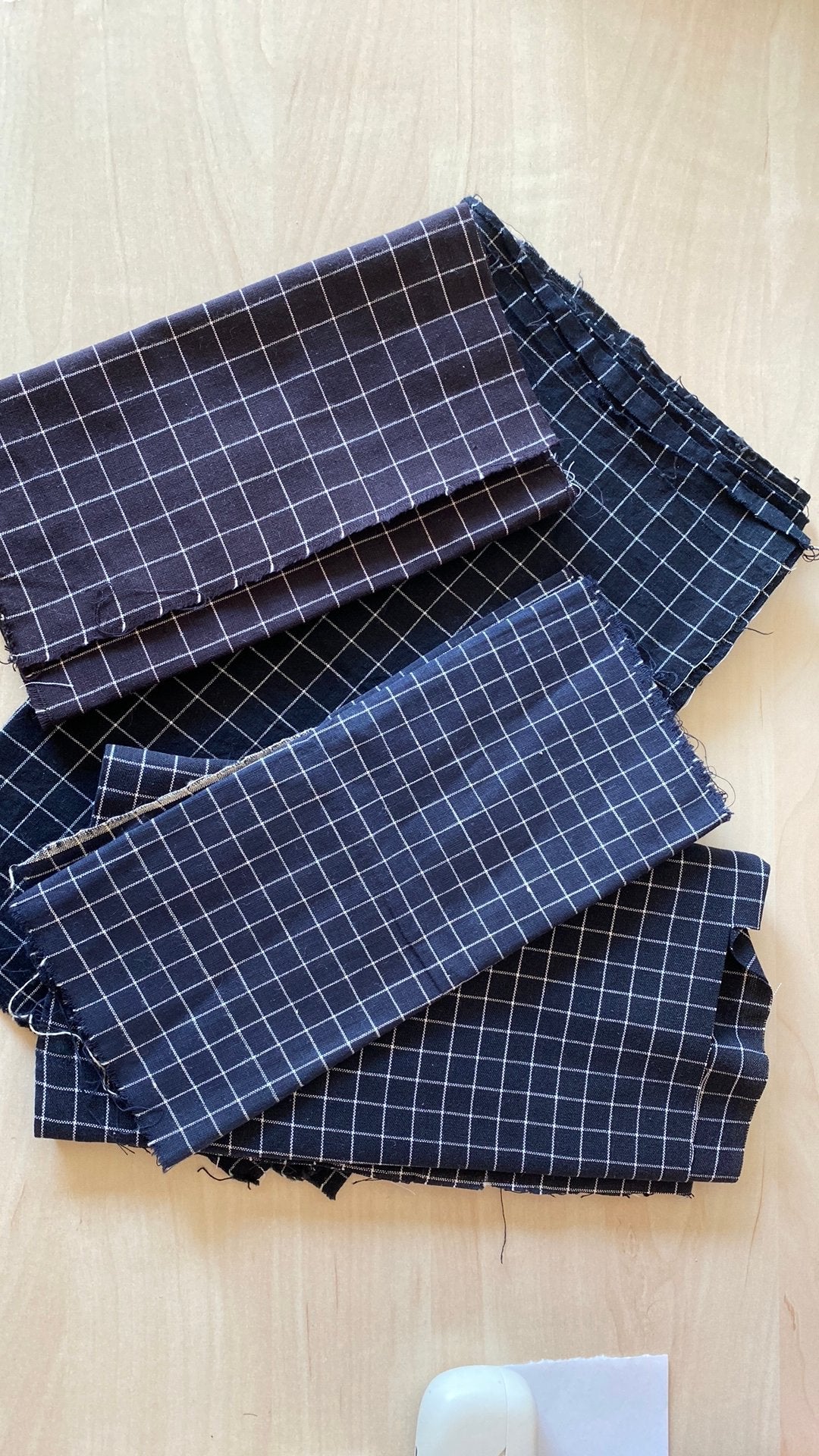 Verschillende zwarte klederdracht stoffen quiltstof, 120 cm of meer, Zwart, Ophalen of Verzenden, Zo goed als nieuw