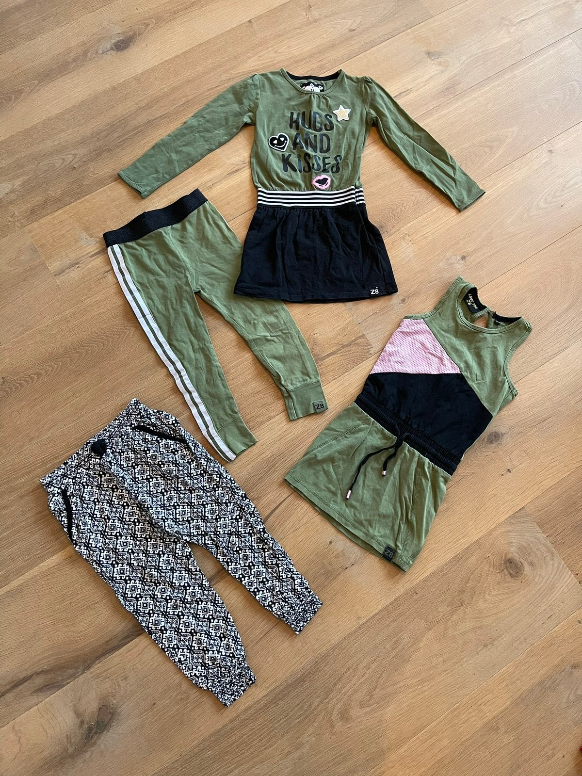 🌸 Meisjes jurkjes Z8 ☀️ zomer kleding maat 92/98 🌸, Ophalen, Zo goed als nieuw, Meisje, Jurk of Rok