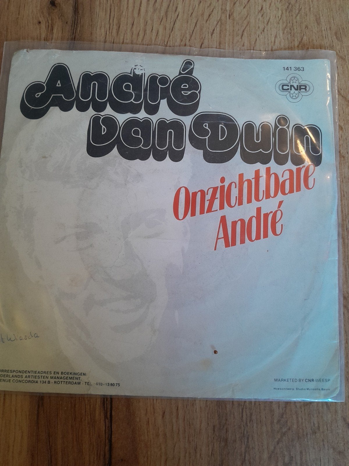 andre van duin 7 inch  ontzichtbare andre, Ophalen of Verzenden, Zo goed als nieuw, Nederlandstalig