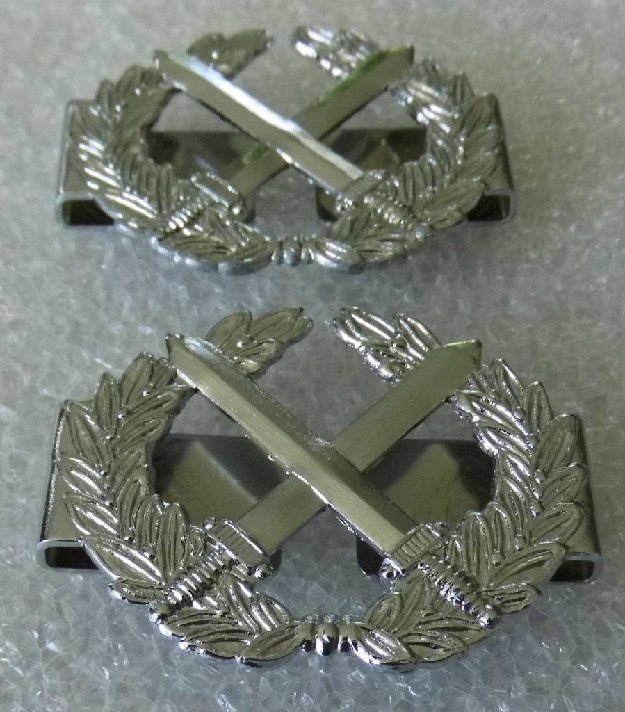 Schouderrangen Rijkspolitie Opperwachtmeester, Verzamelen, Verzenden, Overige soorten, Nederland, Embleem of Badge
