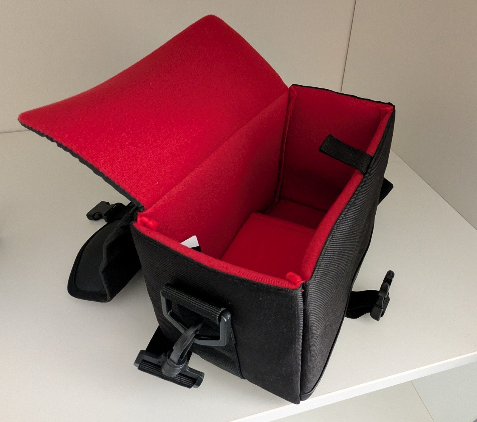 Canon Cameratas - Compact en Beschermend (25x13x16 cm), Audio, Tv en Foto, Fotografie | Fototassen, Ophalen, Gebruikt, Canon, Gevoerd