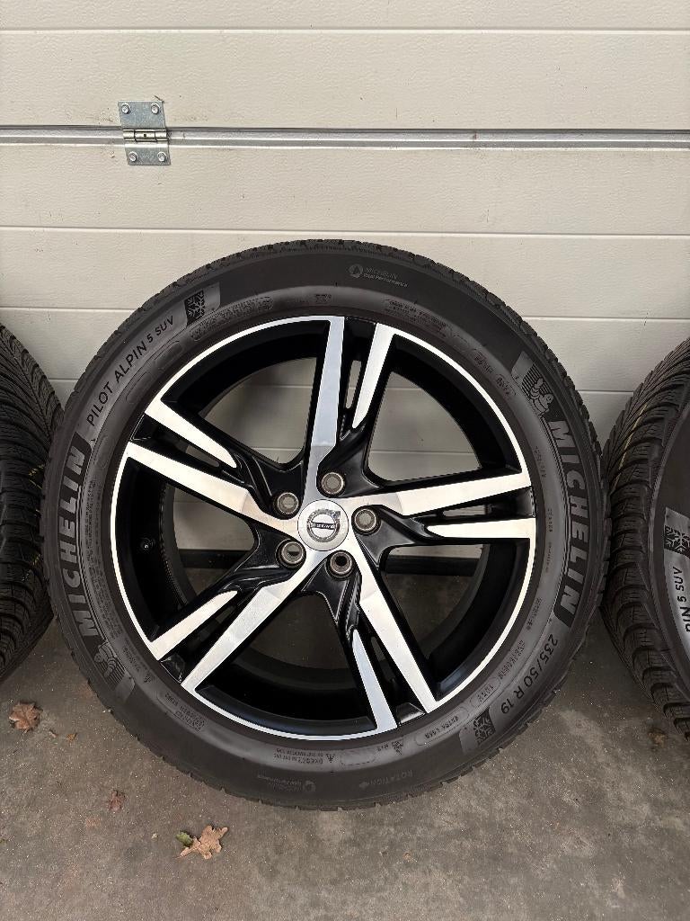 Volvo XC40 Lynk & Co 01 19 inch R-design winterset Michelin, Auto-onderdelen, Banden en Velgen, Gebruikt, Banden en Velgen, Winterbanden