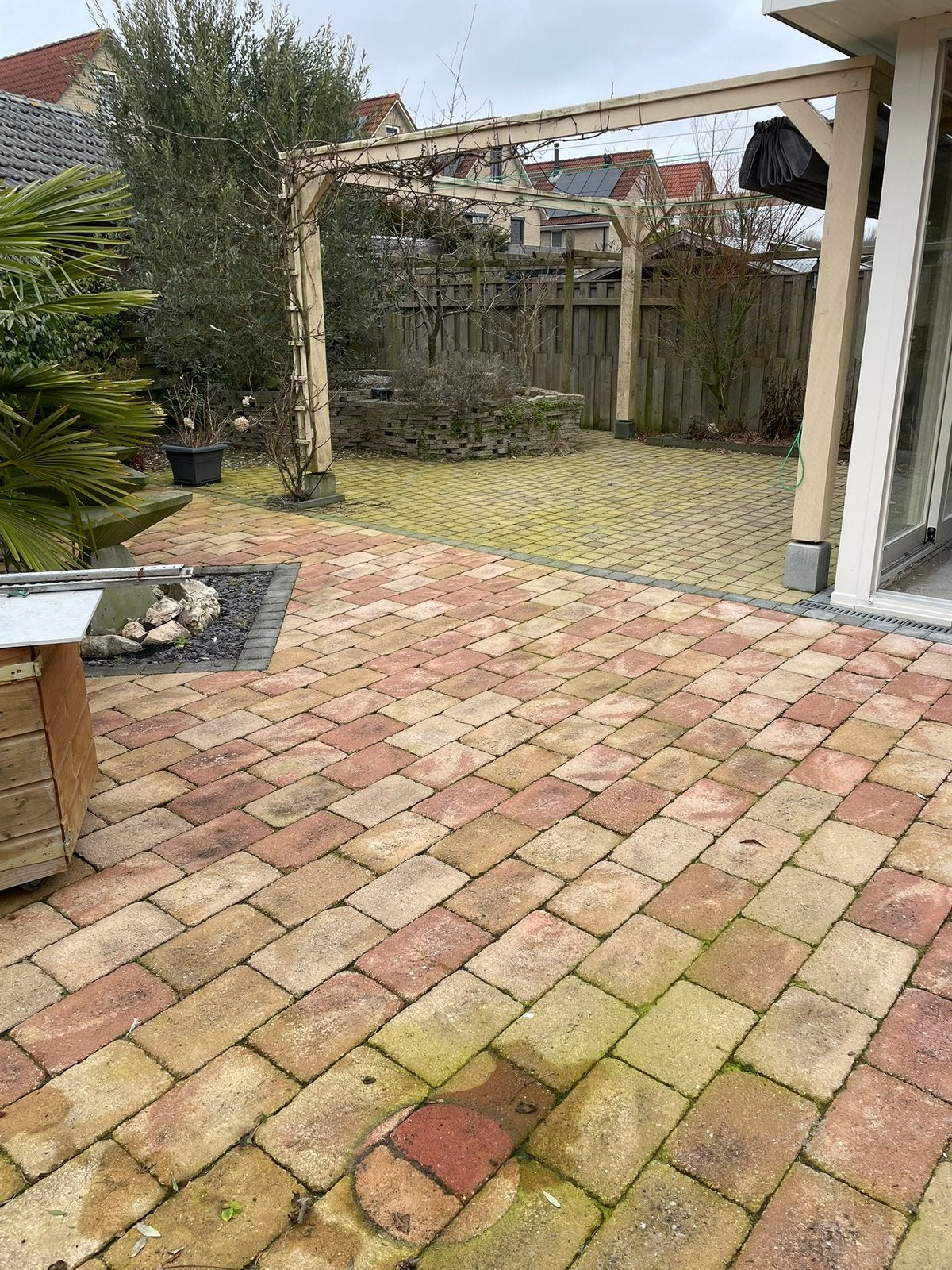 Gratis meerdere soorten bestrating, Ophalen, Zo goed als nieuw, Beton, Klinkers