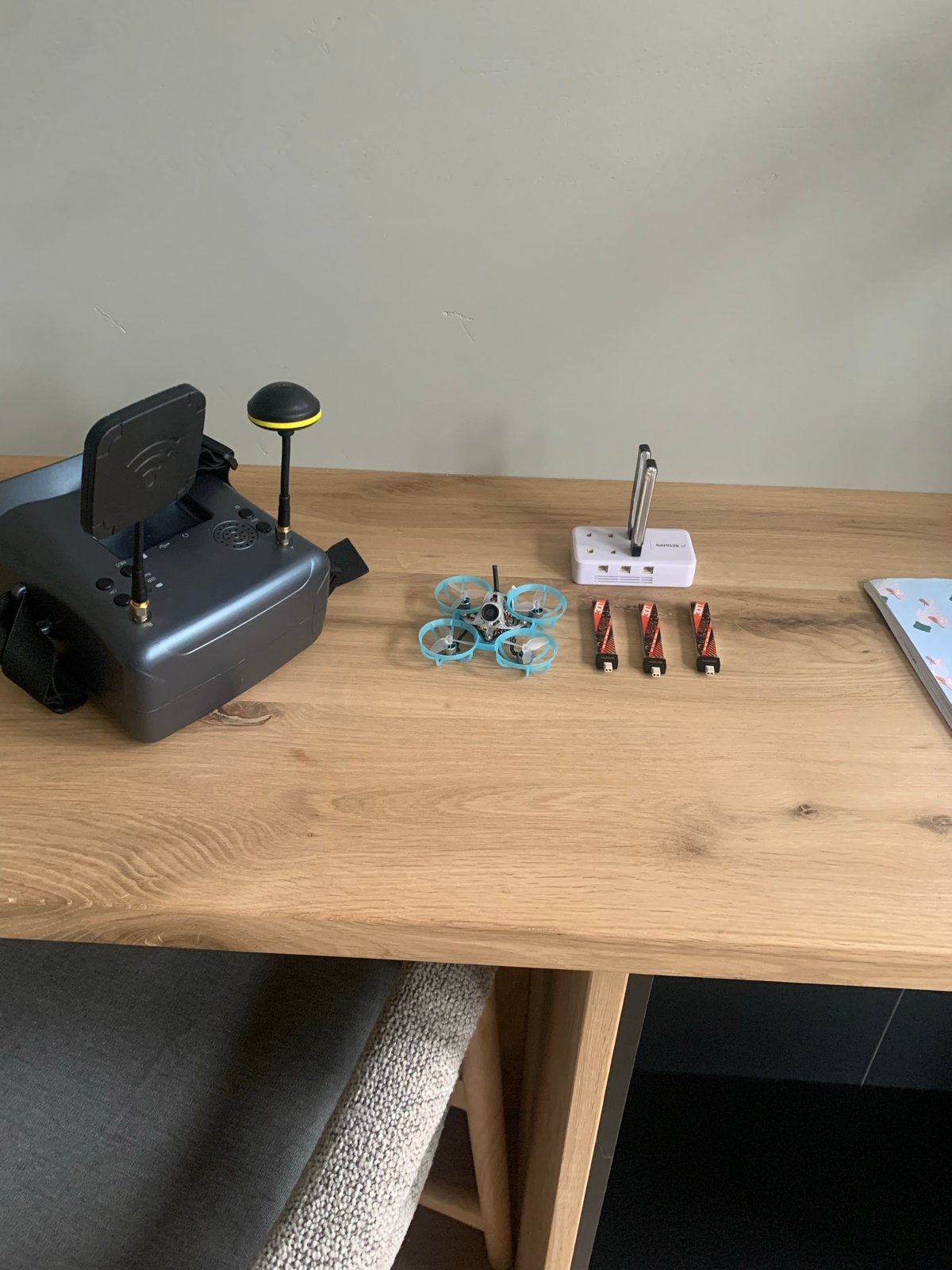 FPV Goggles 2.4 Diversity met DVR, Gebruikt, Overige merken, Ophalen of Verzenden, Racedrone