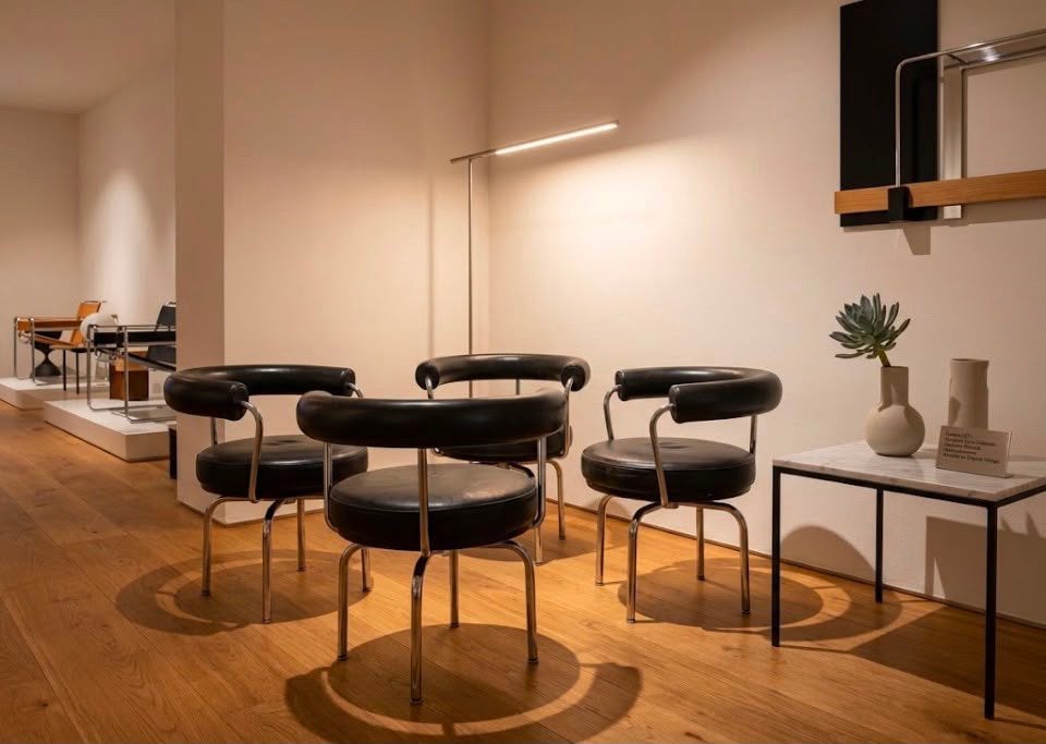Cassina LC7 Le Corbusier / Perriand, Ophalen, Gebruikt, Drie, Zwart