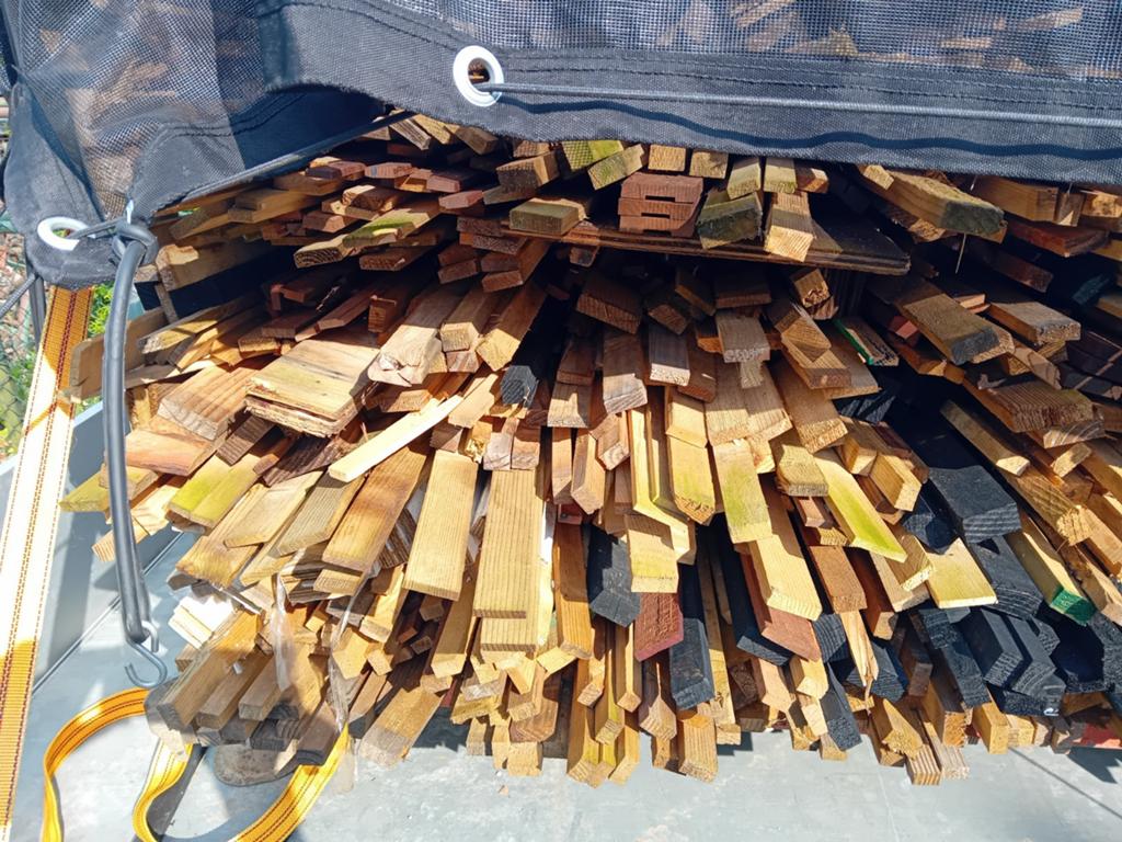 Houten latjes Ongeveer 100 cm lang, Ophalen