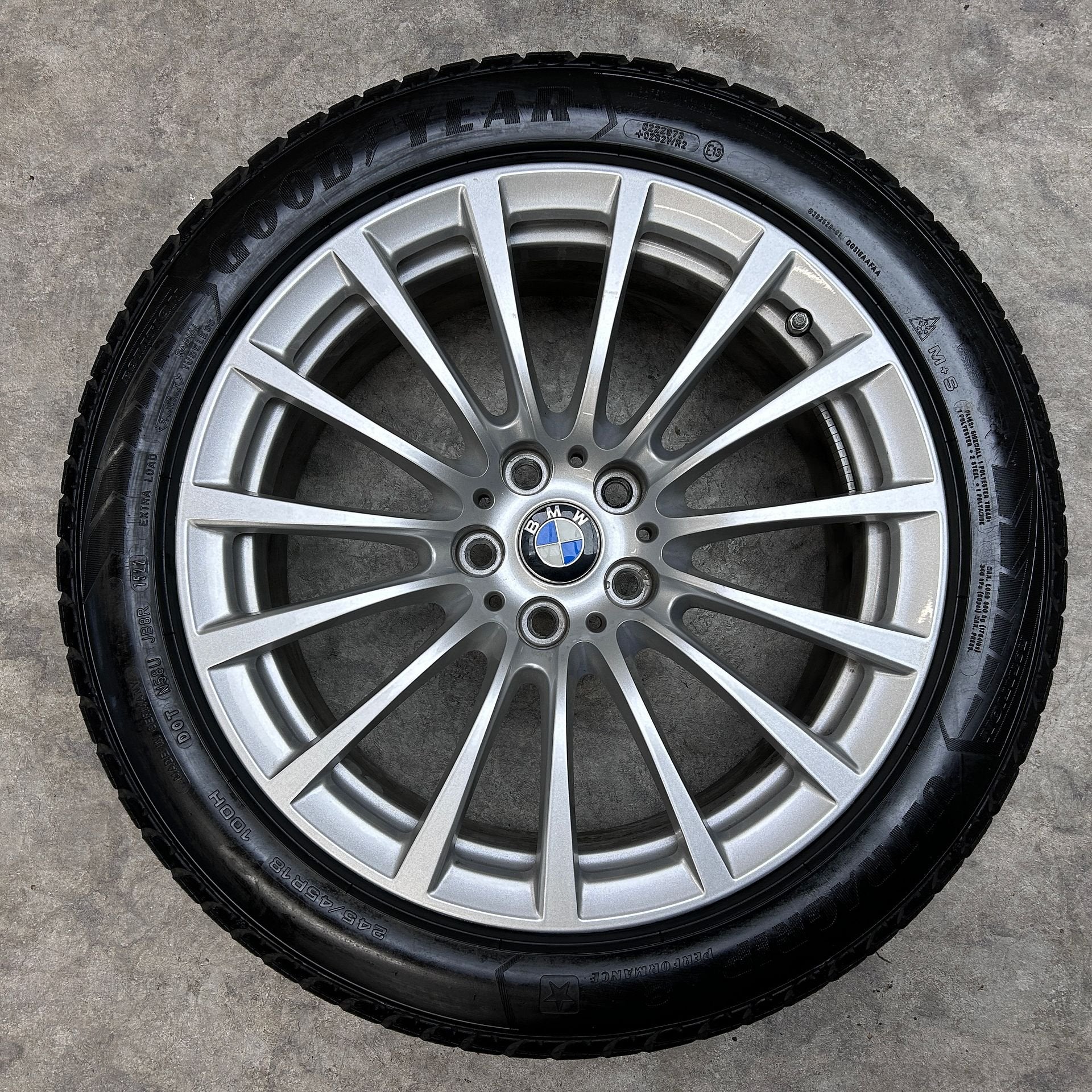 18 inch originele velgen + winterbanden BMW 5 6 serie G30 G3, 18 inch, -, -, Banden en Velgen
