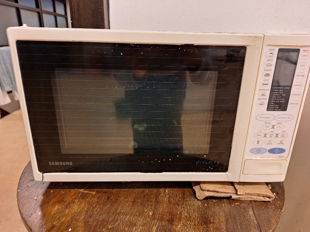 Samsung Combimagnetron - Vrijstaand met Grill en Hete Lucht, Ophalen, Combimagnetron, Gebruikt, 60 cm of meer