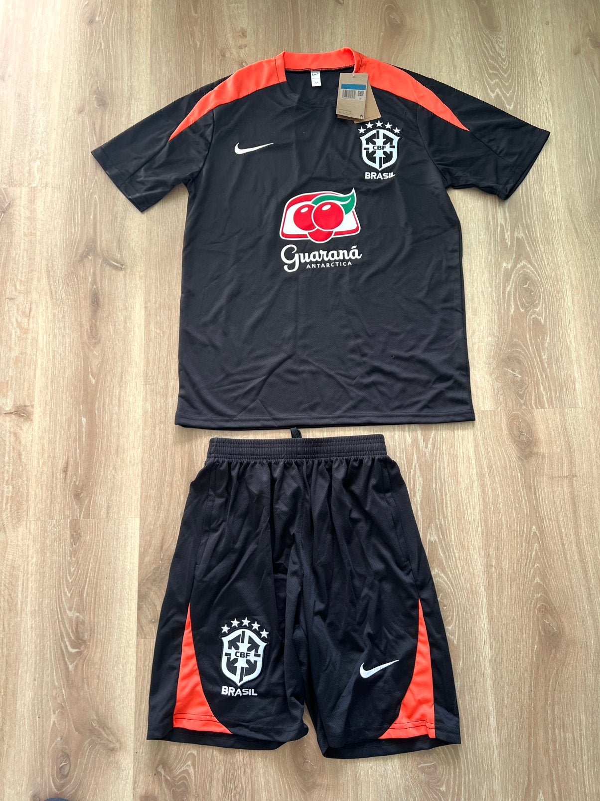 Brazilië zomerset Nike zwart Maat M, Maat 48/50 (M), Zwart, Nieuw, Ophalen of Verzenden