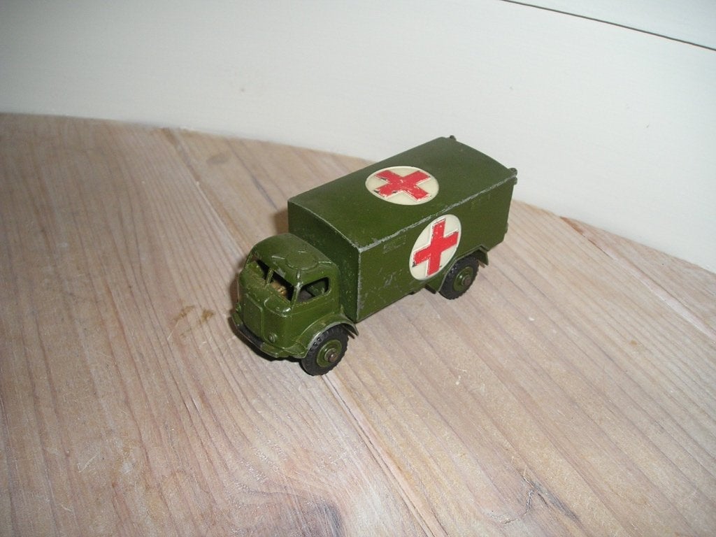 Dinky Toys 626 Military Ambulance, Ophalen of Verzenden