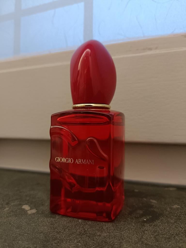 Giorgio Armani Si Red Musk 30 ml, Ophalen of Verzenden, Zo goed als nieuw