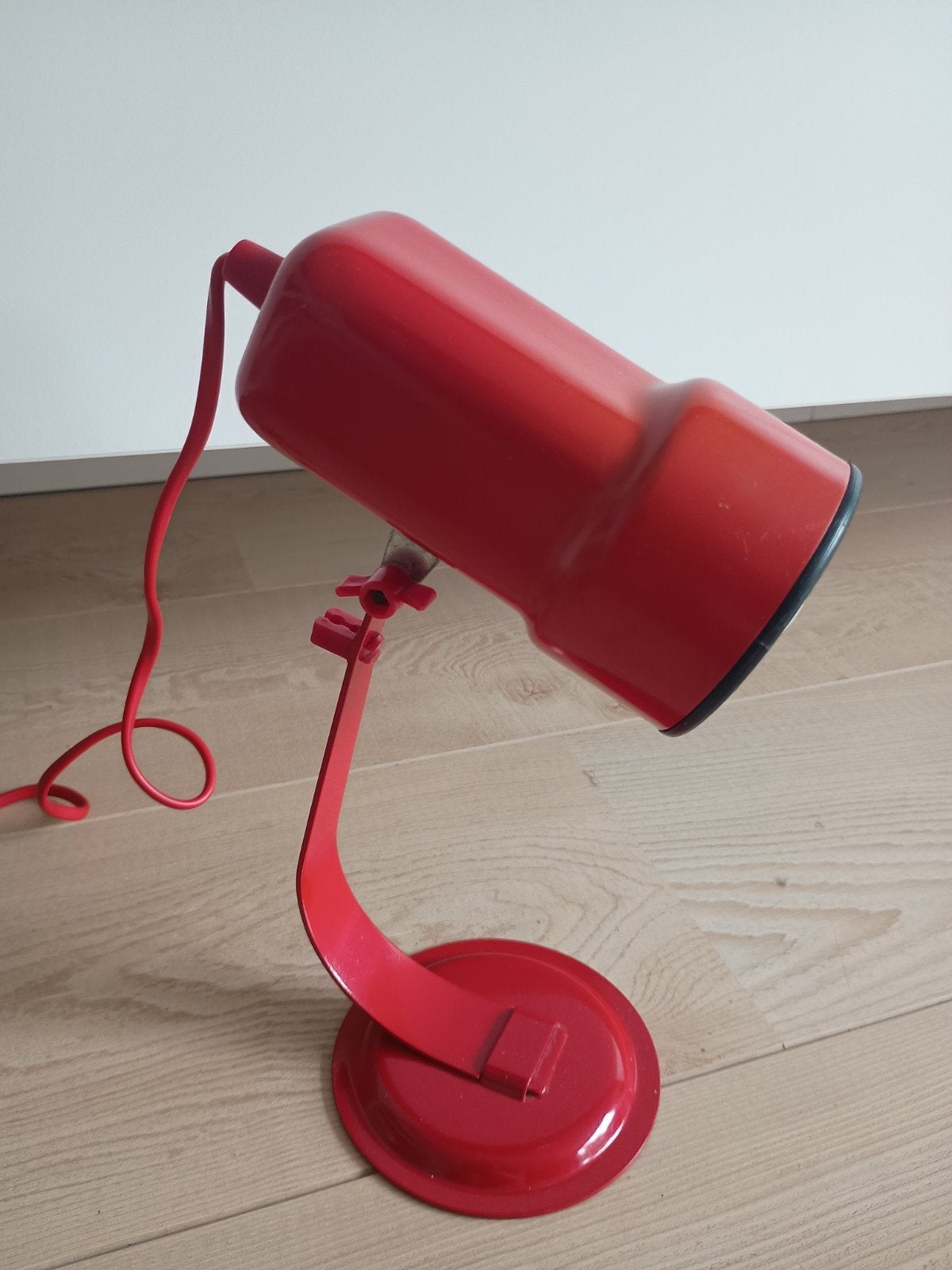 Rode vintage bureaulamp Vrieland Holland jaren 70, Ophalen of Verzenden