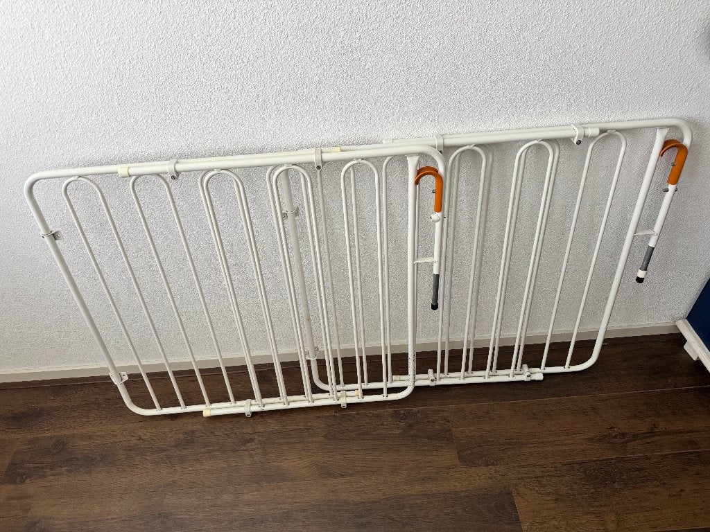 Uitschuifbaar metalen veiligheidshekje 2 stuks, Gebruikt, Overige typen, Ophalen of Verzenden, 115 cm of meer
