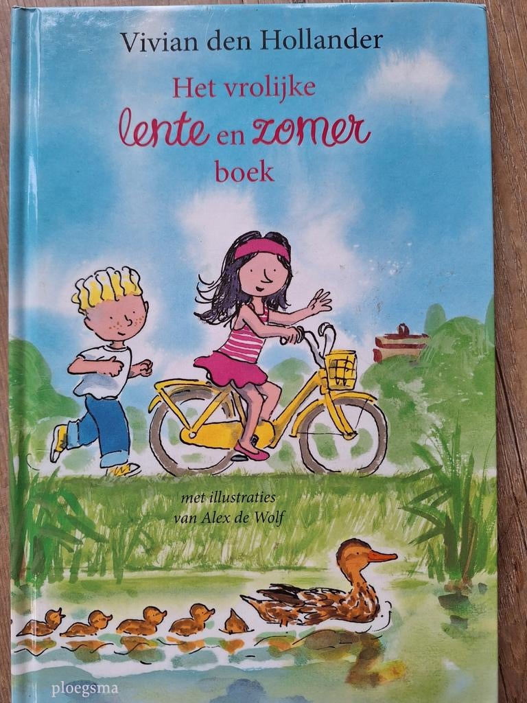 Het vrolijke lente en zomerbroek, Vivian den Hollander, Boeken, Ophalen of Verzenden, Zo goed als nieuw, Fictie algemeen
