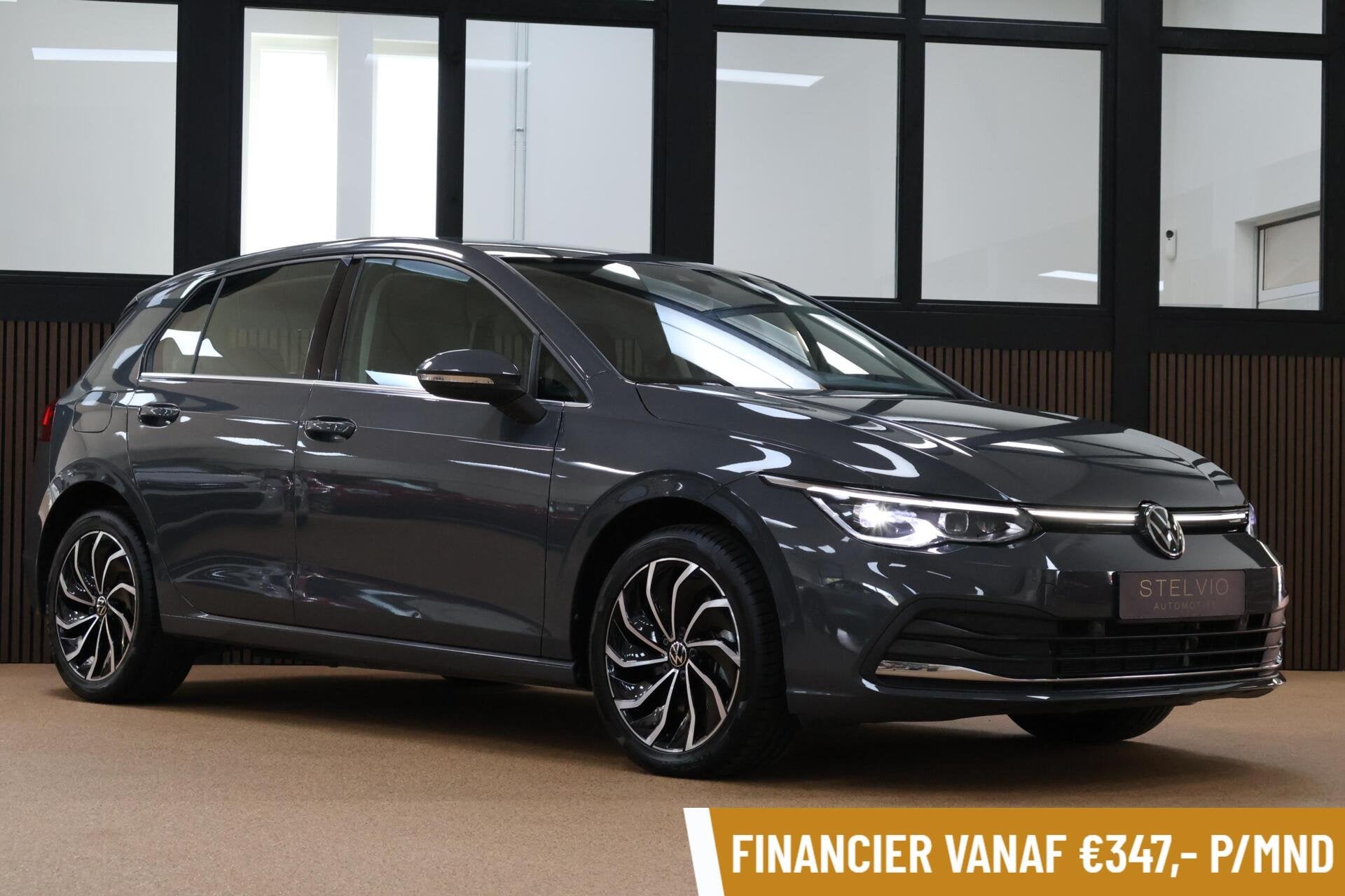Volkswagen Golf 1.4 eHybrid Style DSG | 204 PK | 10.500 km!, Gebruikt, Zwart, 4 cilinders, Alcantara