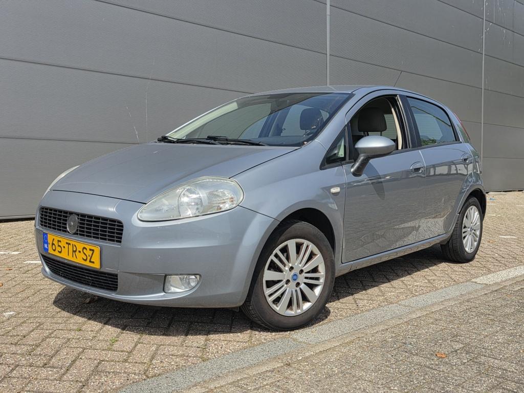 Fiat Grande Punto 1.4 Ed. Blue & Me 5Drs Airco Nw APK ✅, 4 cilinders, 400 kg, Grande Punto, Origineel Nederlands