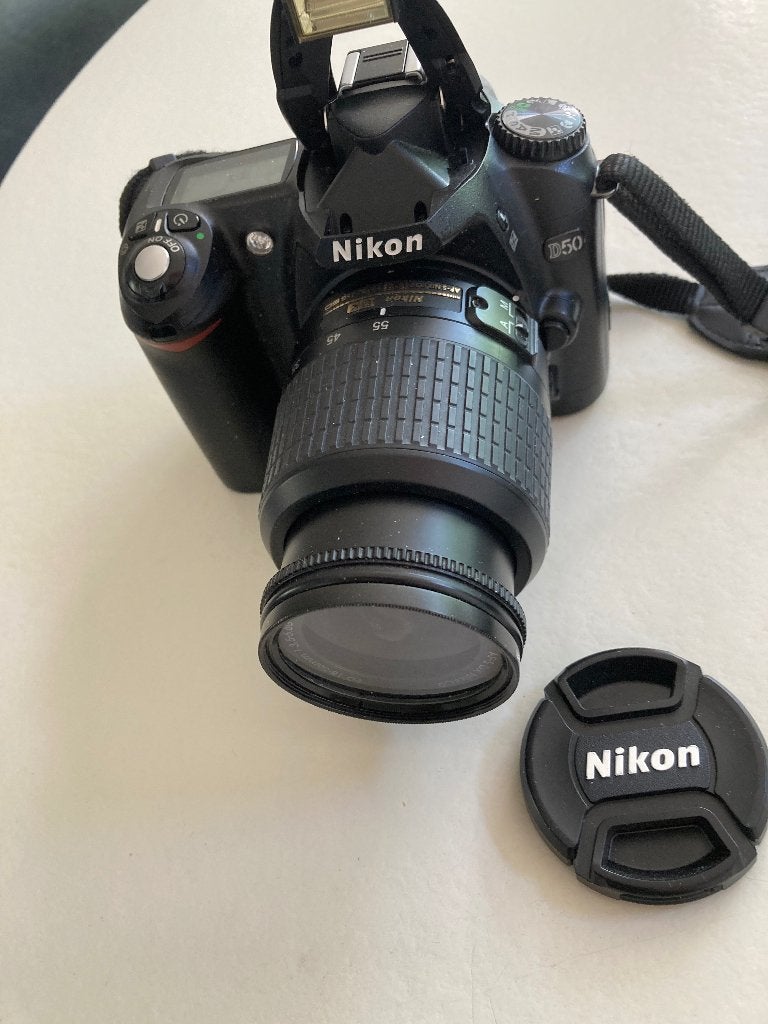 Nikon D50 Spiegelrefl.met AF-S DX Nikkor 18-55mm lens, Audio, Tv en Foto, Fotocamera's Digitaal, Gebruikt, Spiegelreflex, Geheugenkaart