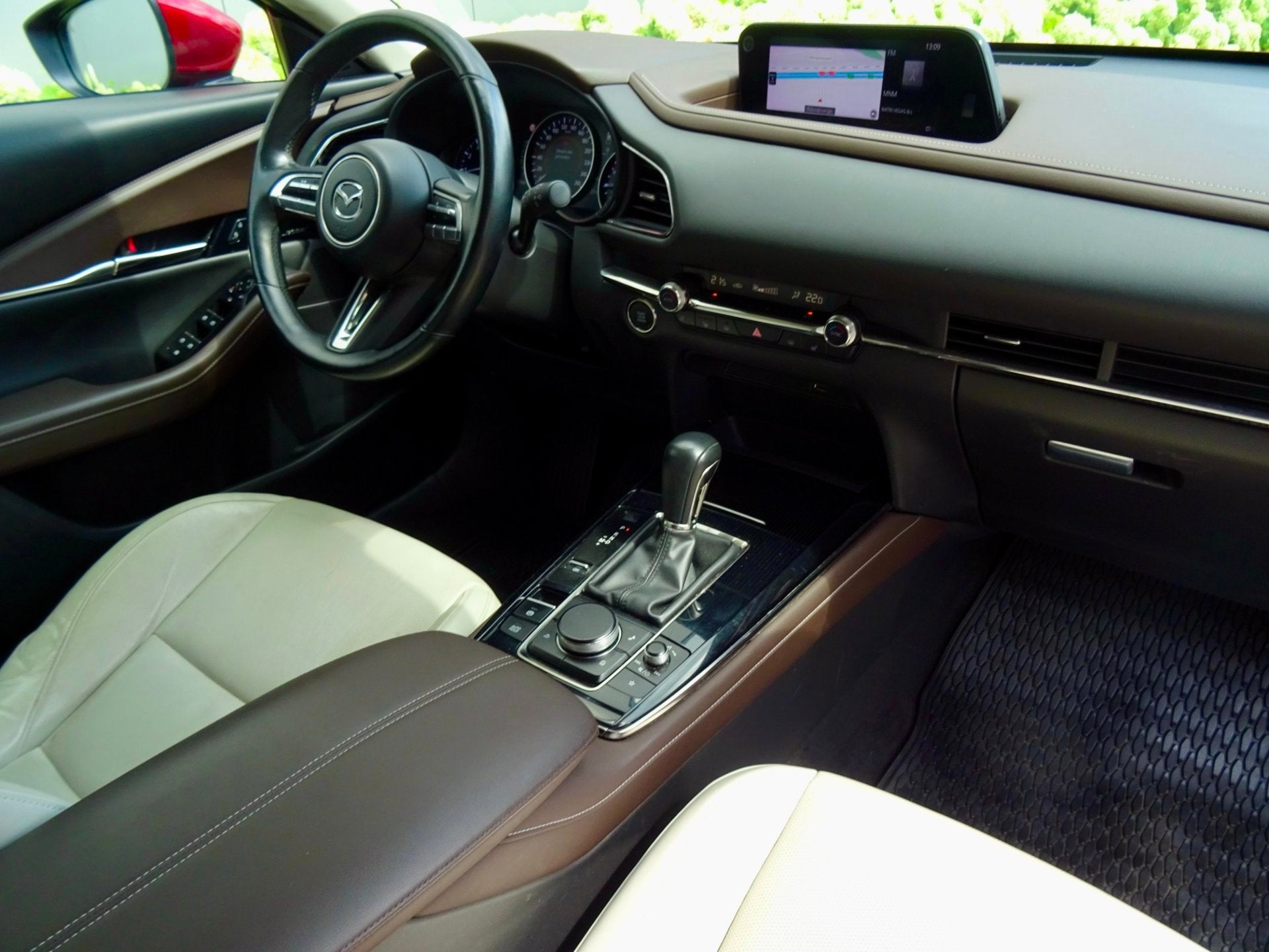 Foto 15 van Mazda CX-30 2.0 AWD e-SkyActiv-X M Hybrid Luxury | 4WD |