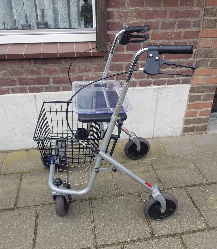 Thuasne rollator., Diversen, Rollators, Ophalen, Opvouwbaar, Zo goed als nieuw